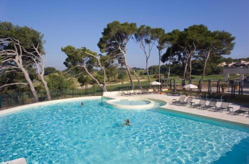 Appartement Cosy Avec Climatisation Reversible Golf De Saumane Esterno foto