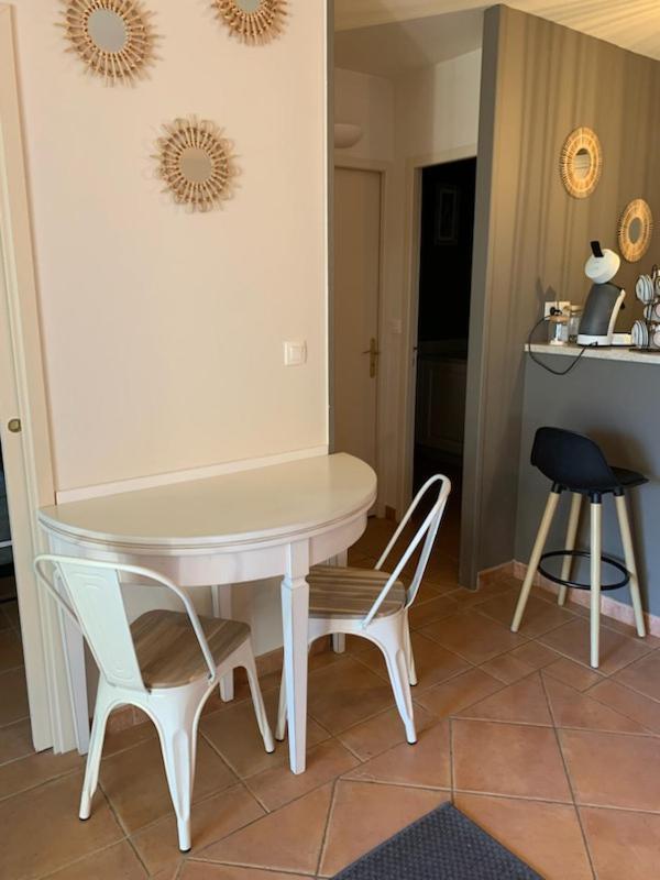 Appartement Cosy Avec Climatisation Reversible Golf De Saumane Esterno foto